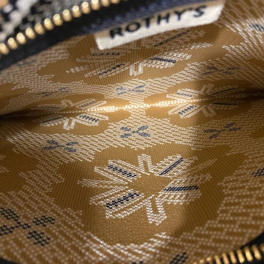 NWT Rothy's essential pouch - Picture 4 of 11